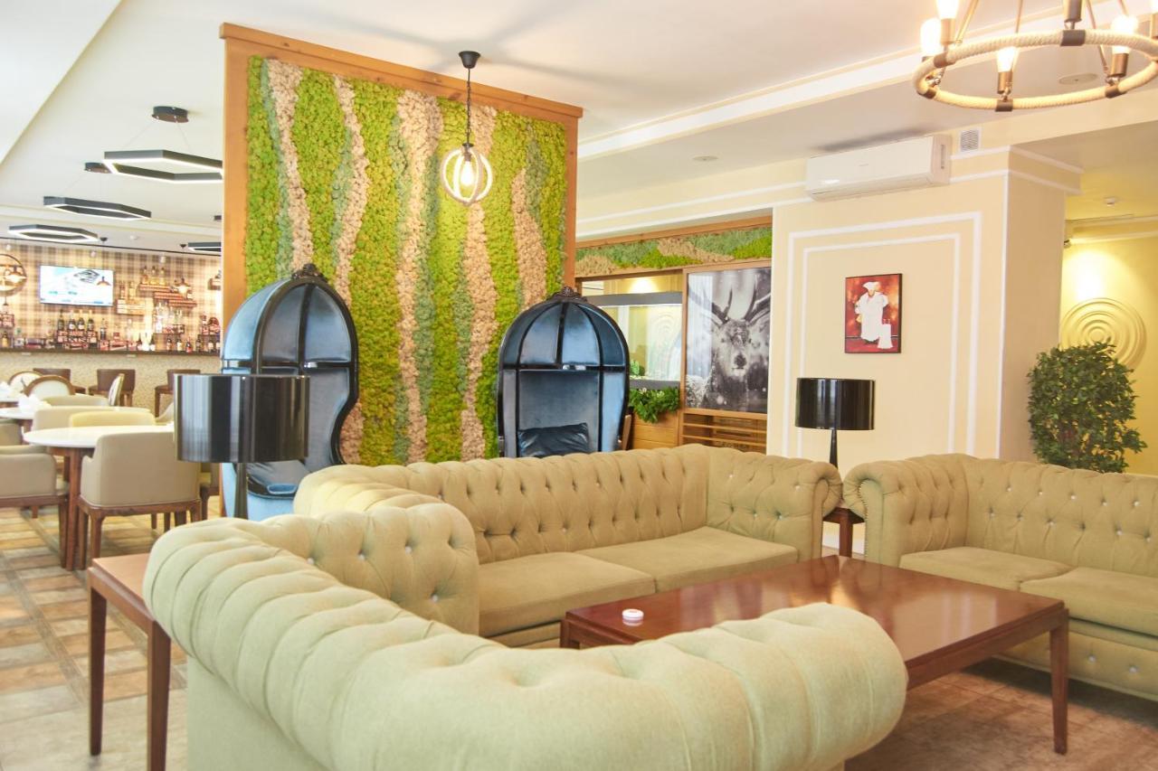 Green Which Hotel Petropavlovsk Bagian luar foto