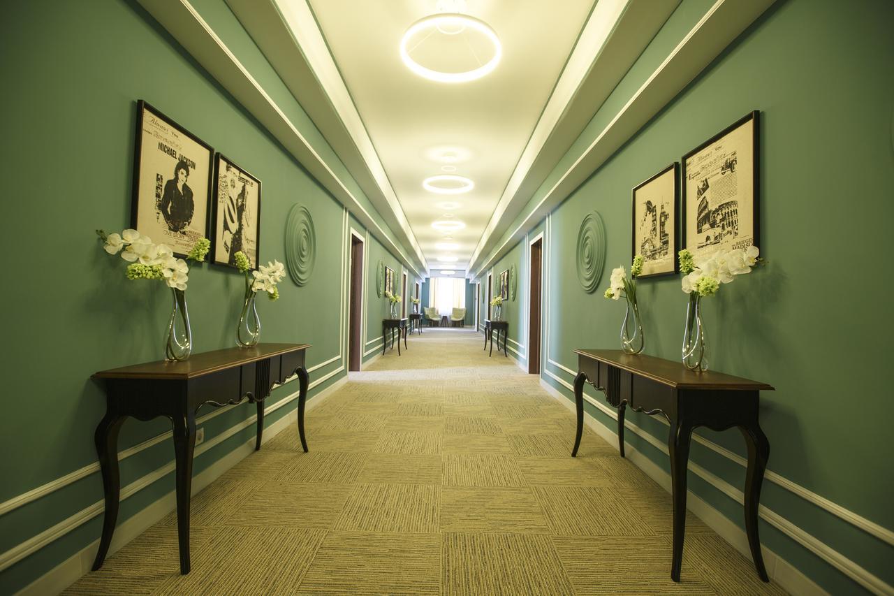 Green Which Hotel Petropavlovsk Bagian luar foto