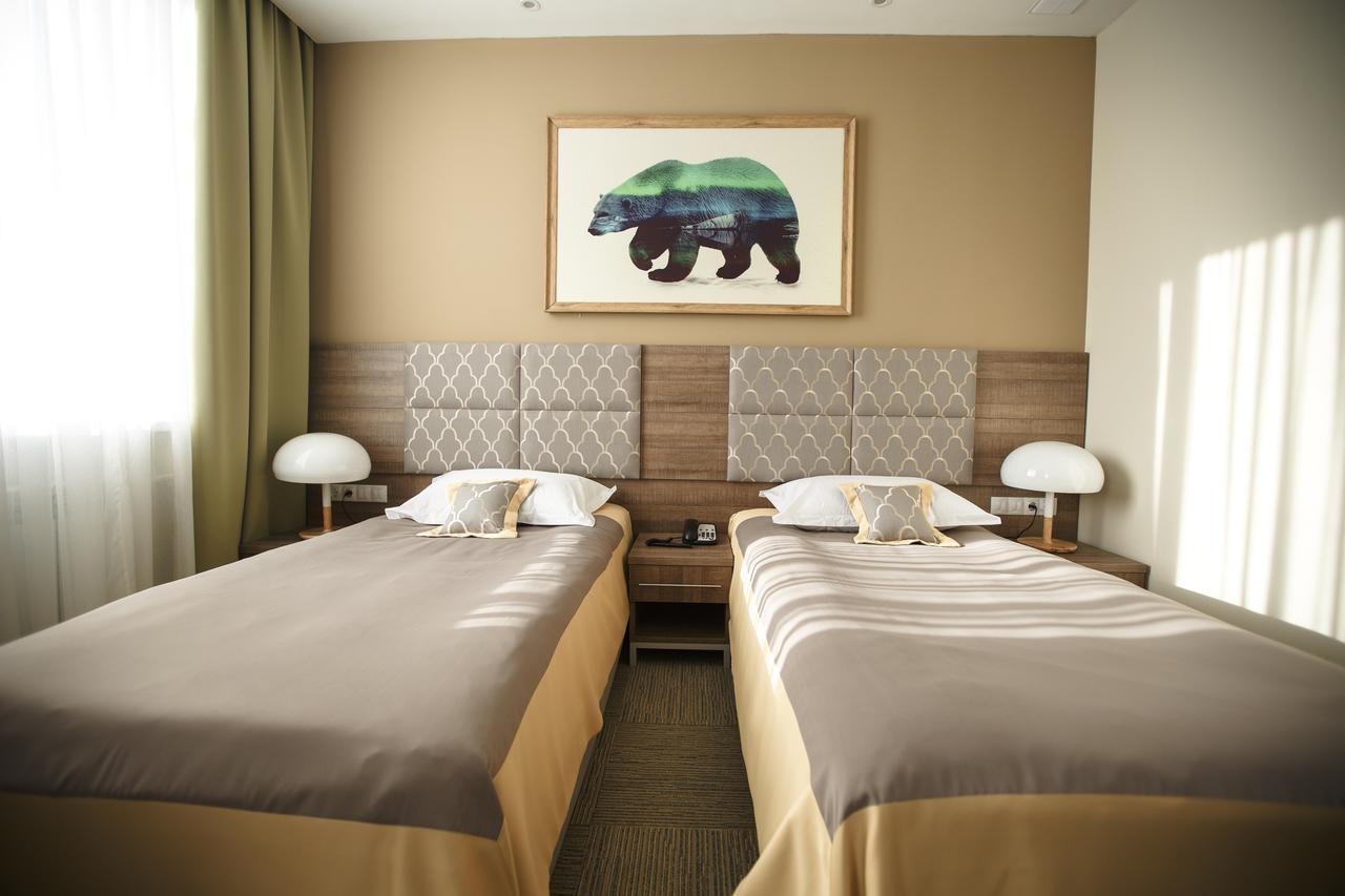 Green Which Hotel Petropavlovsk Bagian luar foto